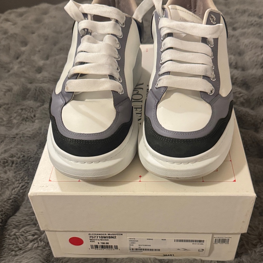 Alexander McQueen Men's White and Gray Sneakers